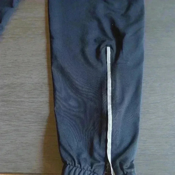 Athleta pants - Picture 2 of 4